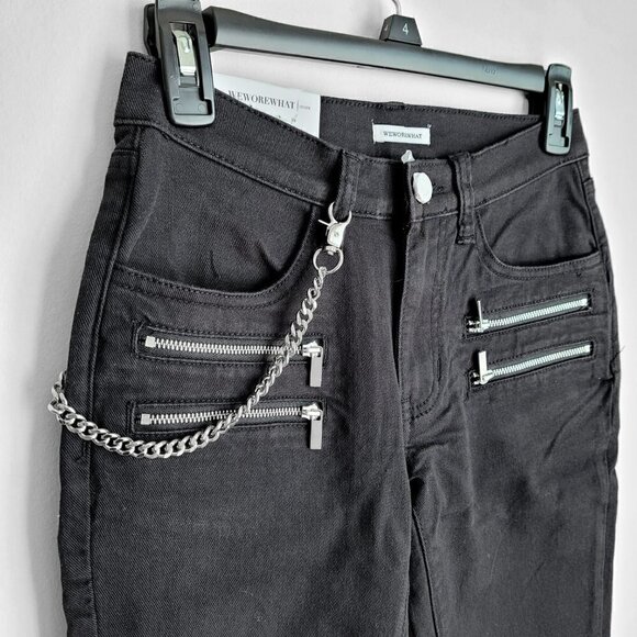 NWT WeWoreWhat Black Low Rise Rocker Metal Chain Cropped Skinny Jeans - Picture 7 of 15